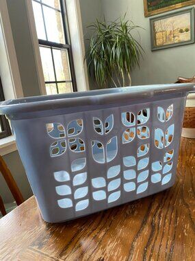 Vintage Rubbermaid laundry basket, blue laundry basket, roughneck laundry basket